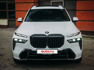 2022 BMW X7 40d I (G07) Рестайлинг, белый, 12500000 рублей, вид 5