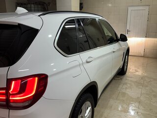 2017 BMW X5 25d III (F15), белый, 3350000 рублей, вид 5