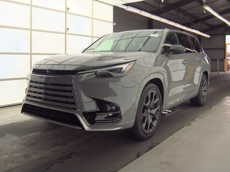 Lexus TX