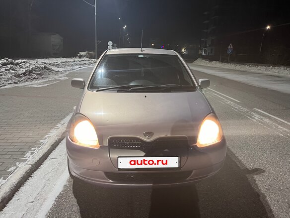 2001 Toyota Vitz I (P10), розовый, 375000 рублей - вид 1