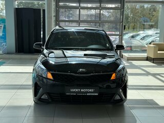 2021 Kia Rio IV Рестайлинг, чёрный, 1495000 рублей, вид 2