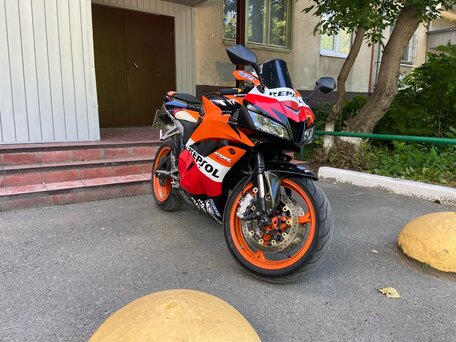 2009 Honda CBR 600RR, оранжевый, 600000 рублей, вид 1