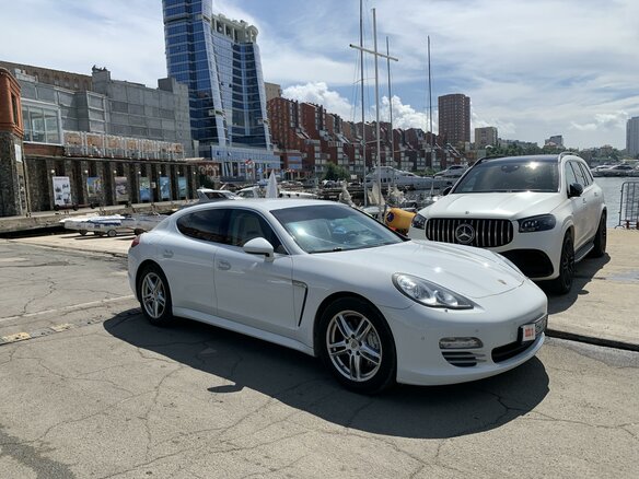 2013 Porsche Panamera 4S I, белый, 4400000 рублей - вид 12