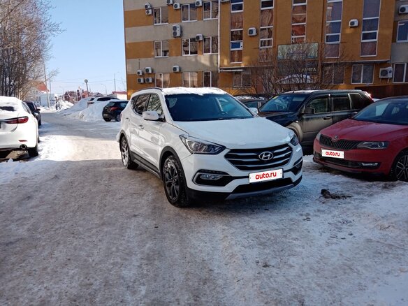 2016 Hyundai Santa Fe III Рестайлинг, белый, 2000000 рублей - вид 3