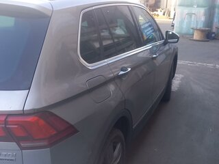 2017 Volkswagen Tiguan II, серебристый, 1500000 рублей, вид 2
