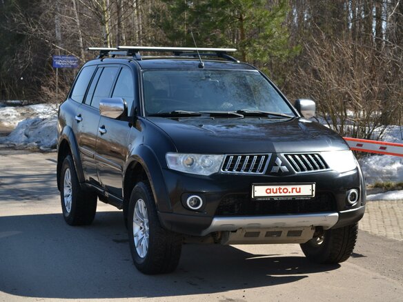 2010 Mitsubishi Pajero Sport II, чёрный - вид 1