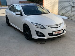 2010 Mazda 6 II (GH) Рестайлинг, белый, 850000 рублей, вид 3
