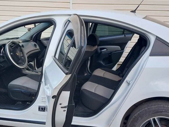 2012 Chevrolet Cruze I, белый, 700000 рублей - вид 11