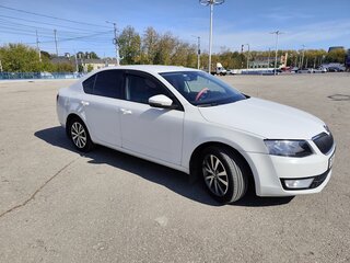2013 Skoda Octavia III (A7), белый, 900000 рублей, вид 3