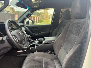 2021 Toyota Land Cruiser 300 Series, белый, 10000000 рублей, вид 5