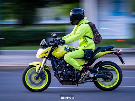 2009 Honda CB 600F Hornet, жёлтый, 540000 рублей, вид 2