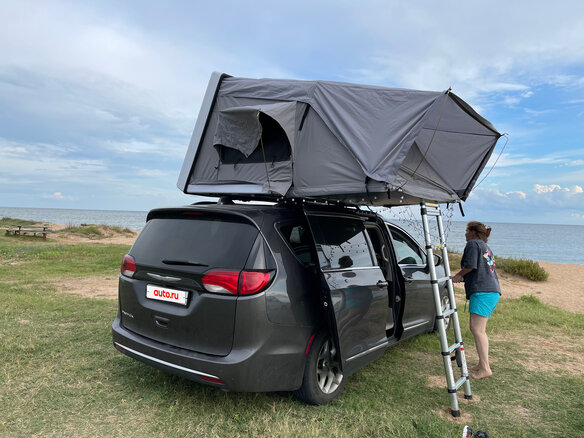 2017 Chrysler Pacifica RU, серый - вид 17