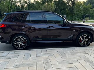 2021 BMW X5 40i IV (G05/G18), фиолетовый, 7500000 рублей, вид 2