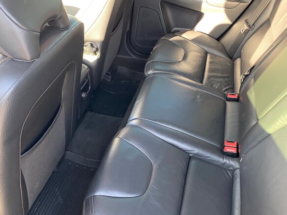 2011 Volvo XC60 I, серый - вид 16