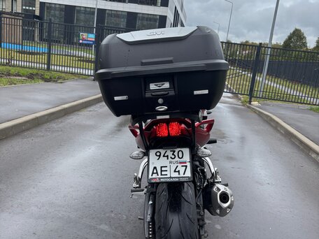 2008 Yamaha FZ1, красный, 600000 рублей, вид 4
