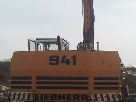 1990 Liebherr Буровые установки, жёлтый, 9480999 рублей, вид 4