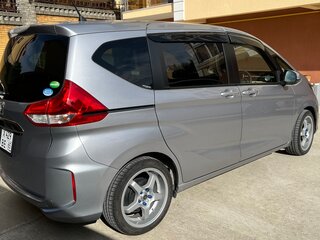 2018 Honda Freed II, серый, 1550000 рублей, вид 4