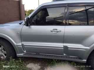 2006 Mitsubishi Pajero III Рестайлинг, серебристый, 900000 рублей, вид 5