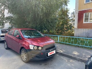 2012 Chevrolet Aveo II, красный, 380000 рублей, вид 2