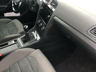 2019 Volkswagen Golf VII Рестайлинг, чёрный, 1310000 рублей, вид 2