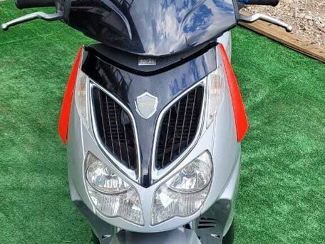 2007 Aprilia SportCity 200, серебристый, 230000 рублей, вид 1