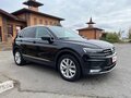 2017 Volkswagen Tiguan II, чёрный, 2235000 рублей - вид 1