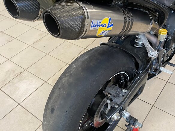 2008 Yamaha YZF-R1, чёрный, 630000 рублей - вид 19