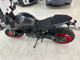 2022 Ducati Monster 937, серый, 800000 рублей, вид 4