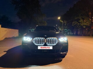 2021 BMW X6 40i III (G06), синий, 8000000 рублей, вид 3