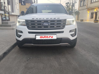 2017 Ford Explorer V Рестайлинг, белый, 3000000 рублей, вид 2