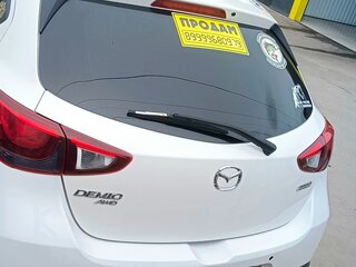 2017 Mazda Demio IV (DJ), белый, 950000 рублей, вид 4