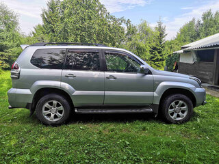 2005 Toyota Land Cruiser Prado 120 Series, серебристый, 1399000 рублей, вид 4