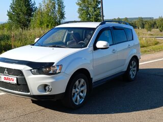 2010 Mitsubishi Outlander II Рестайлинг, белый, 1200000 рублей, вид 5