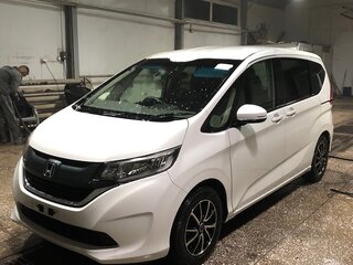 2018 Honda Freed II, белый, 1790000 рублей, вид 1