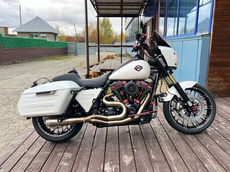 2016 Harley-Davidson Road King, белый, 1200000 рублей, вид 1