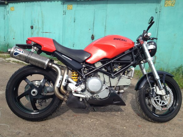 2005 Ducati Monster S2R, красный