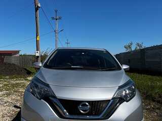 2017 Nissan Note II Рестайлинг, серебристый, 999999 рублей, вид 1