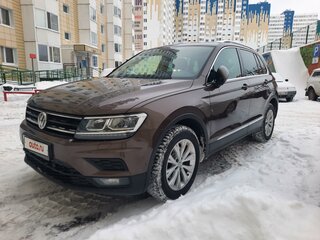 2017 Volkswagen Tiguan II, коричневый, 2000000 рублей, вид 4