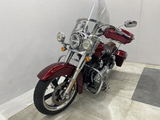 2016 Harley-Davidson Dyna Switchback, красный, 900000 рублей, вид 5