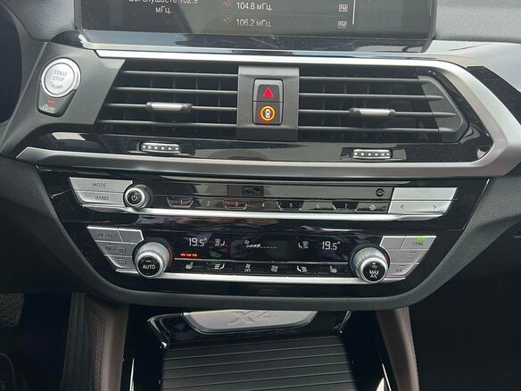 2020 BMW X4 20d II (G02), чёрный, 3600000 рублей - вид 19