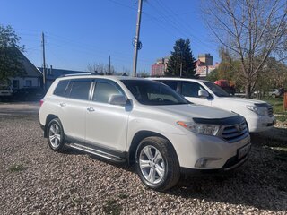 2012 Toyota Highlander II (XU40) Рестайлинг, белый, 2200000 рублей, вид 2