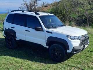 2022 Lada (ВАЗ) Niva Travel I, белый, 1000000 рублей, вид 3