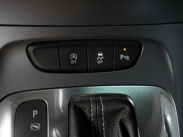 2020 Opel Astra K Рестайлинг, чёрный, 1639000 рублей - вид 13