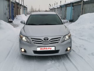 2009 Toyota Camry VI (XV40) Рестайлинг, серебристый, 1250000 рублей, вид 2