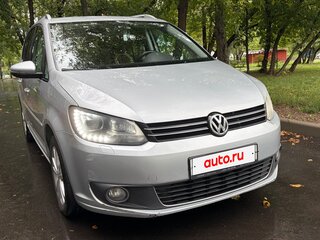 2013 Volkswagen Touran I Рестайлинг 2, серебристый, 1120000 рублей, вид 4