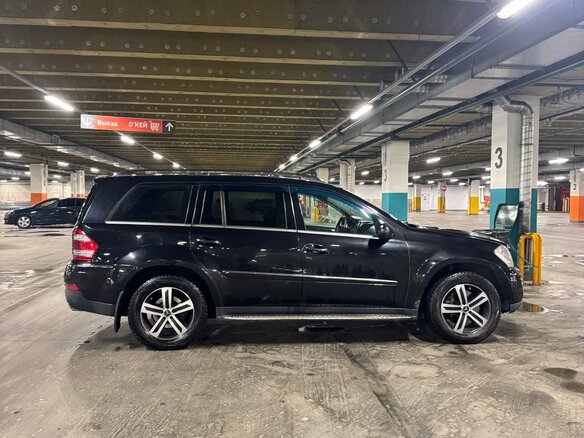 2008 Mercedes-Benz GL-Класс 500 I (X164), чёрный, 1200000 рублей - вид 1