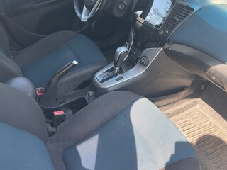 2012 Chevrolet Cruze I, серебристый, 750000 рублей, вид 4