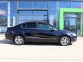 2010 Volkswagen Passat B6, чёрный - вид 3