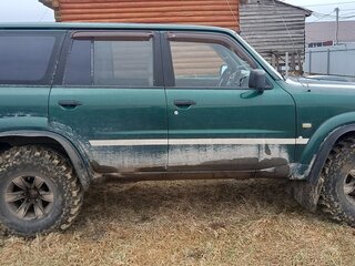 1998 Nissan Patrol V (Y61), зелёный, 980000 рублей, вид 2