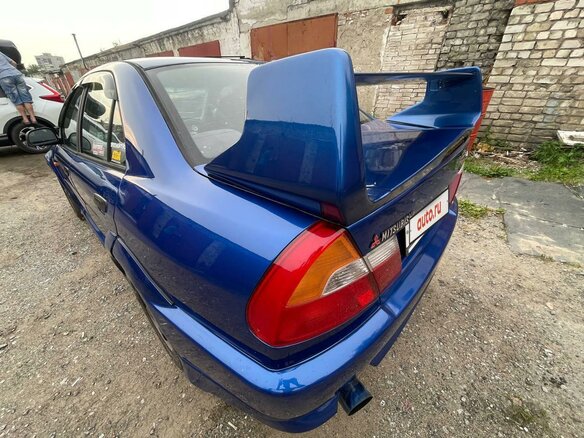 1998 Mitsubishi Lancer Evolution V, синий, 700000 рублей - вид 20